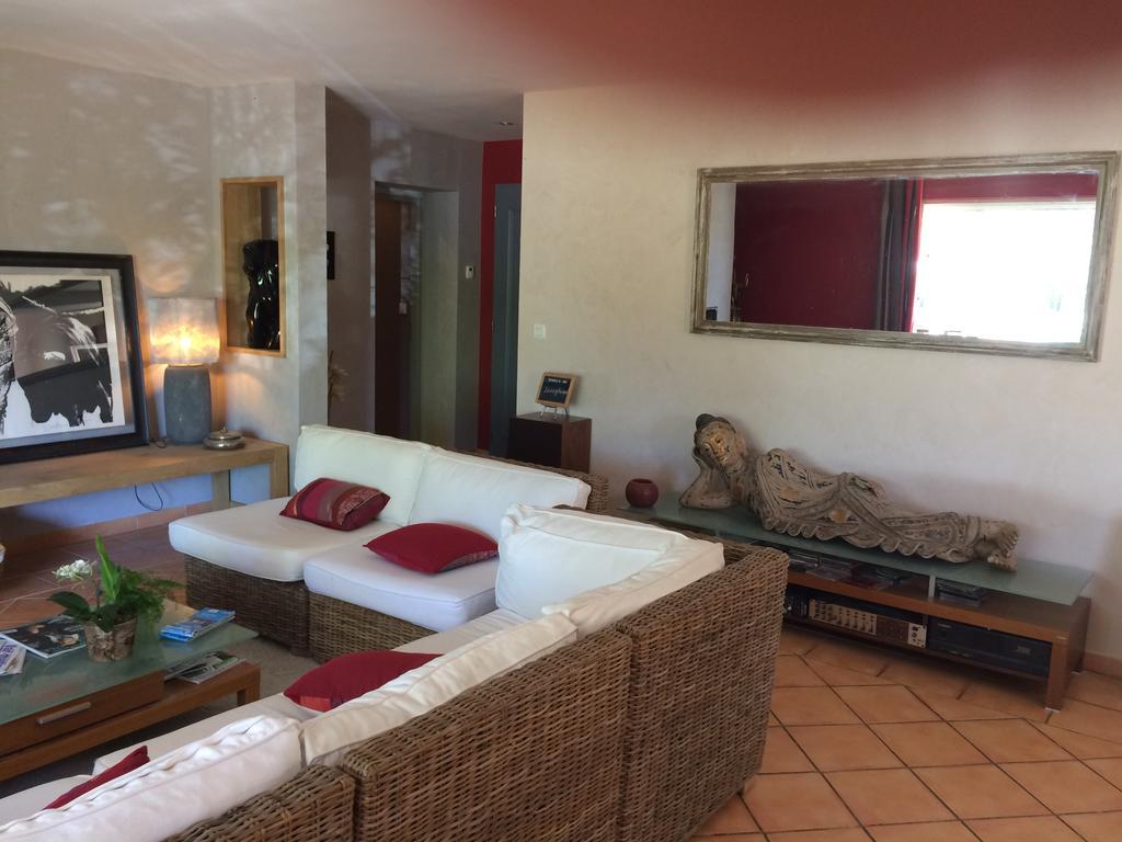 Josephine Bed & Breakfast Lorgues